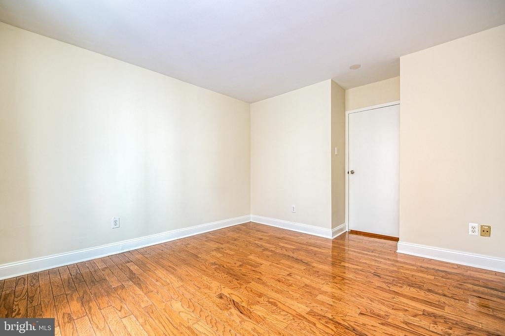 950 25th Street Nw - Photo 3