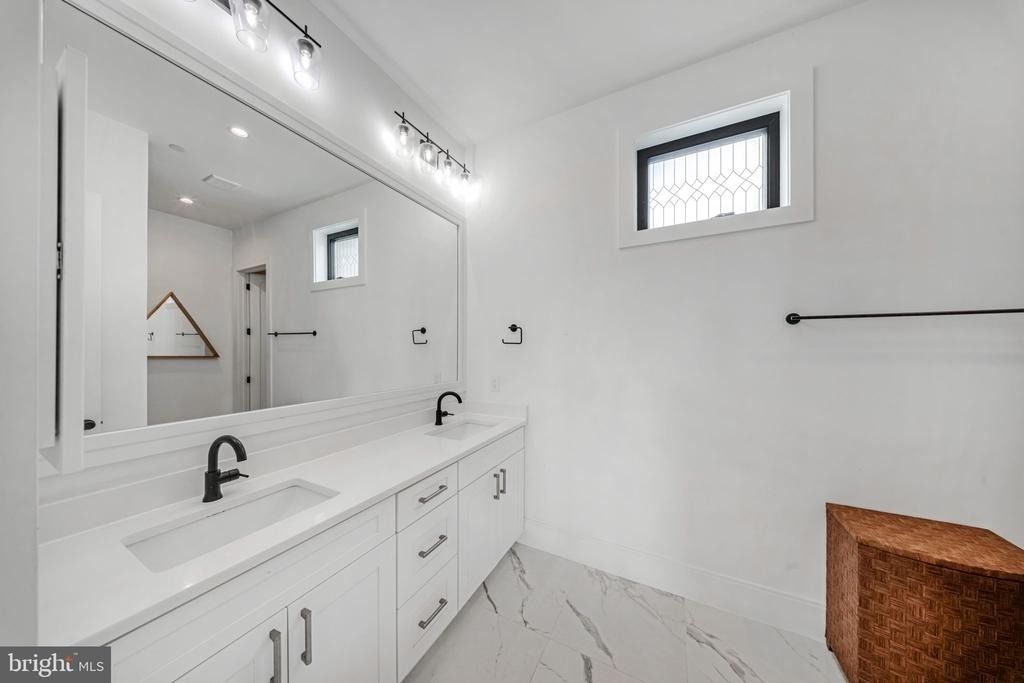 1462 Chapin Street Nw - Photo 22