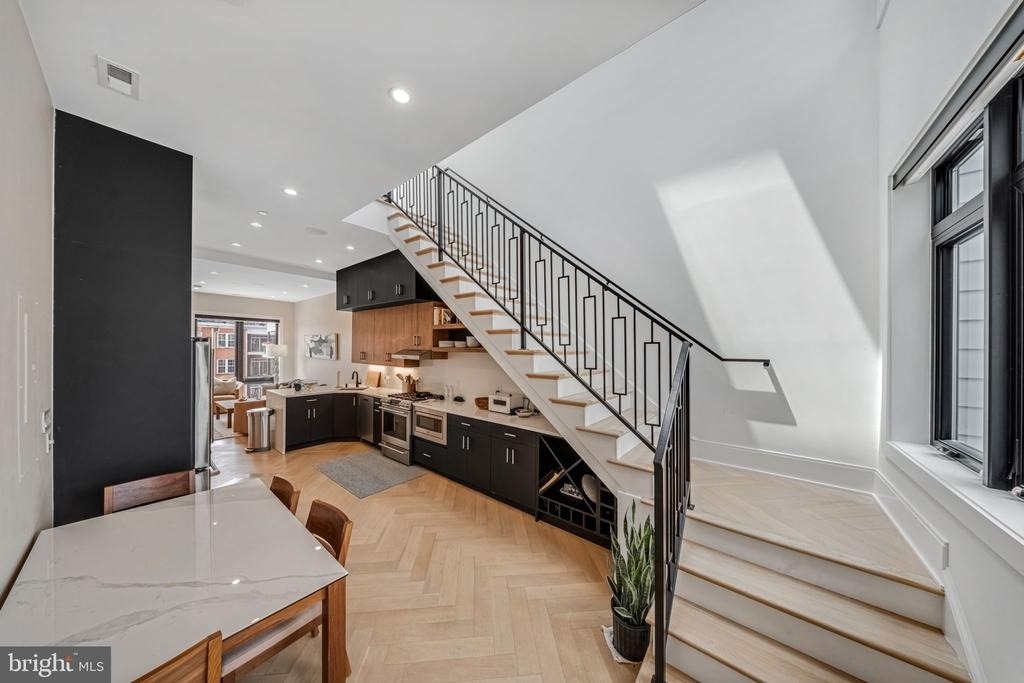 1462 Chapin Street Nw - Photo 4