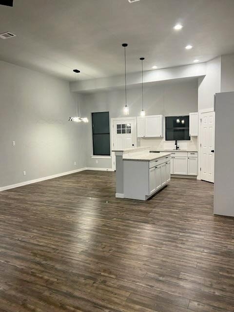 207 Laurel Ln - Photo 1