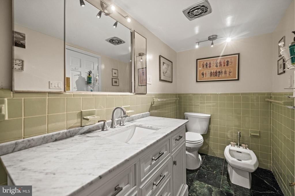 2426 I Street Nw - Photo 11