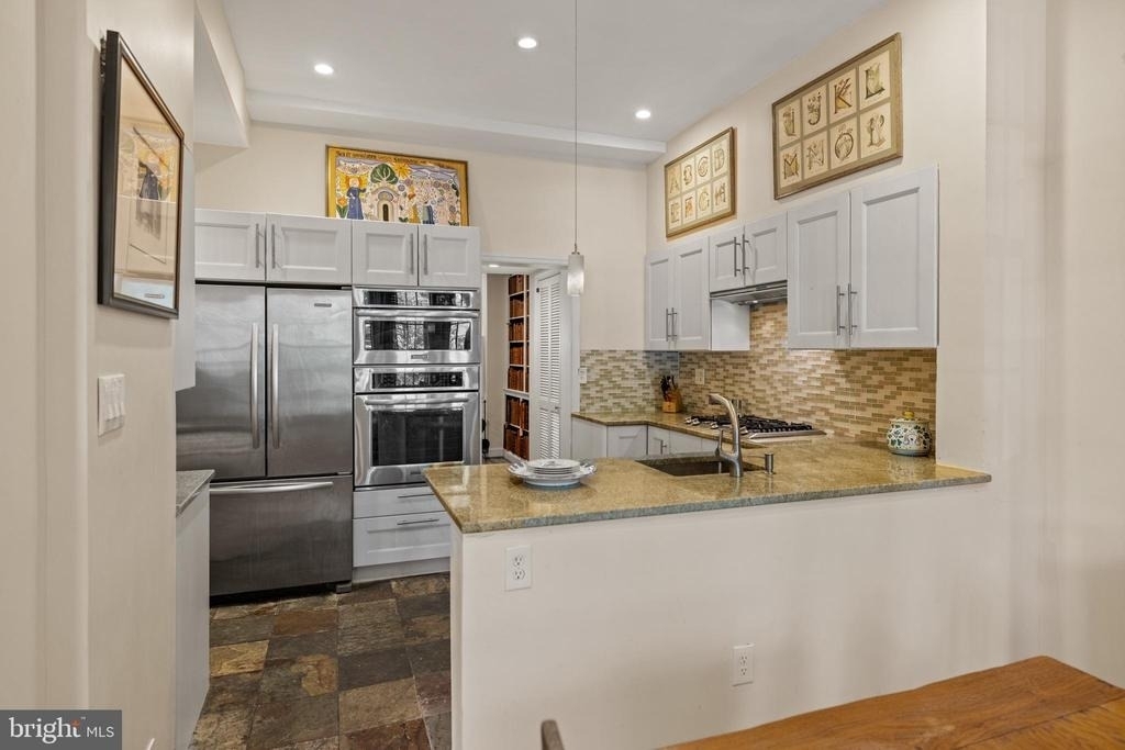 2426 I Street Nw - Photo 28