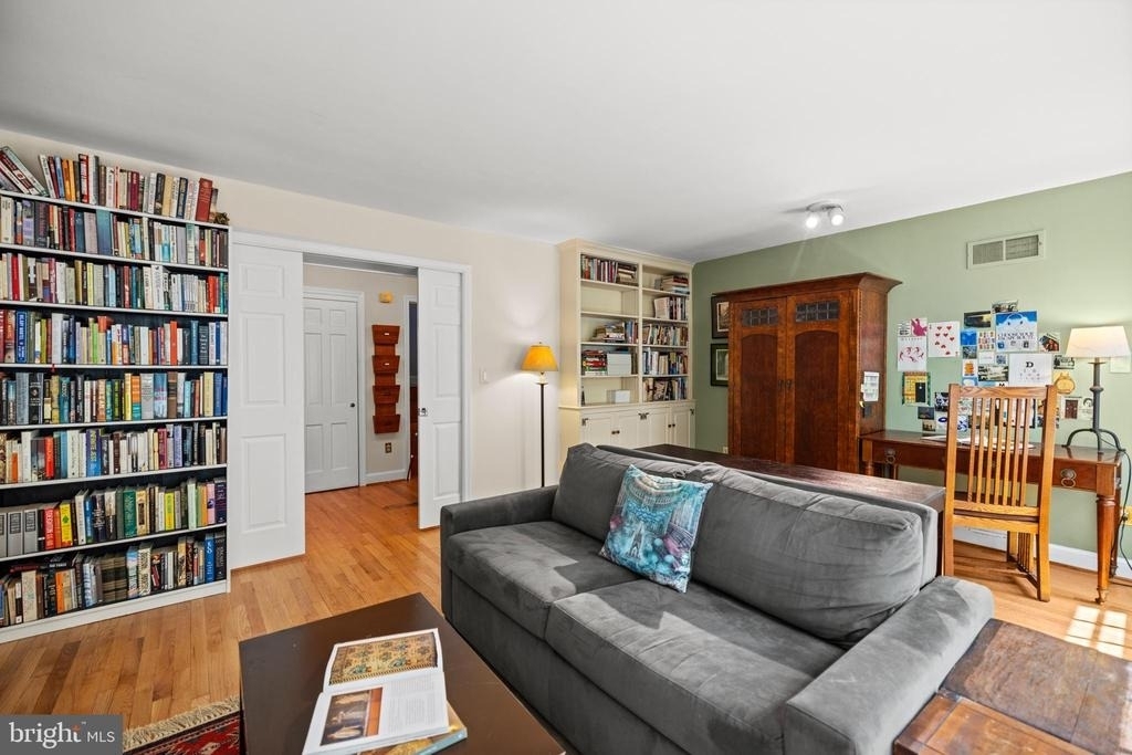 2426 I Street Nw - Photo 9