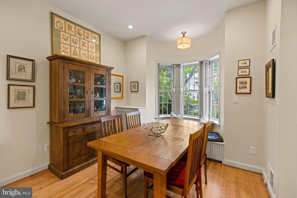 2426 I Street Nw - Photo 1