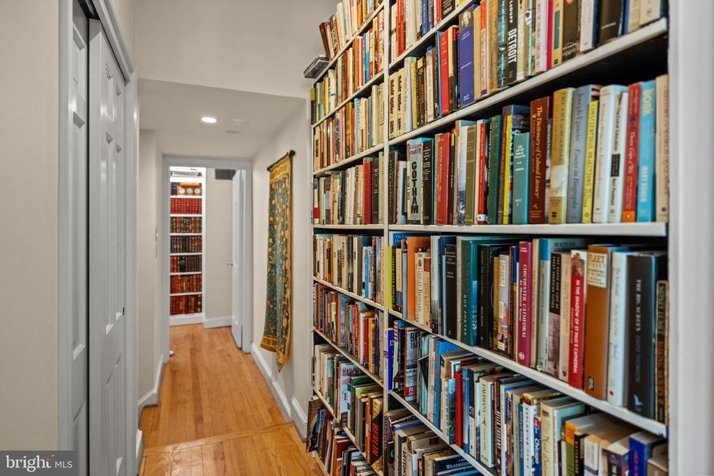 2426 I Street Nw - Photo 5