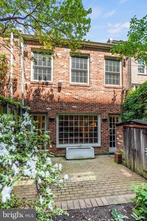 2426 I Street Nw - Photo 15
