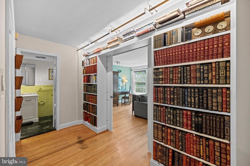 2426 I Street Nw - Photo 6