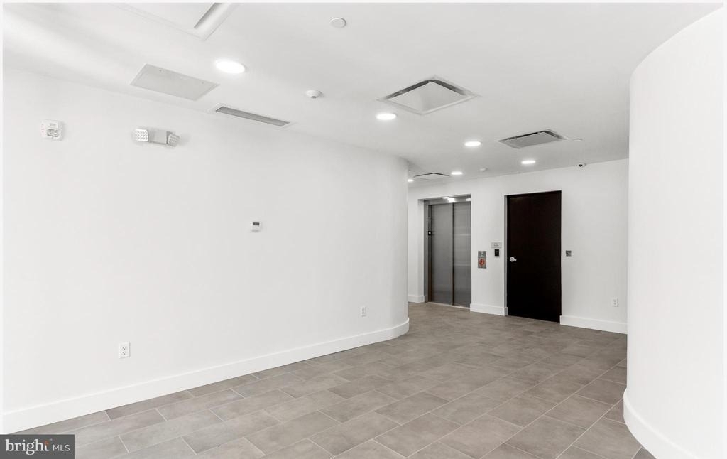 2415 37th St Nw - Photo 5