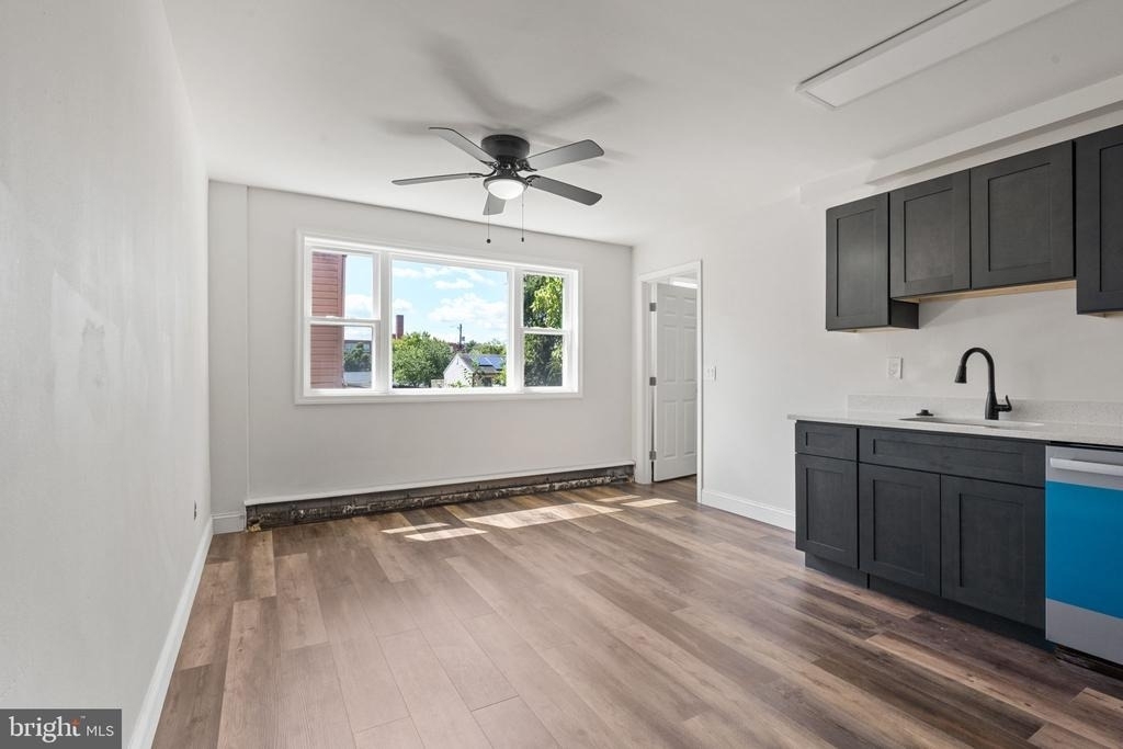 610 57th Street Ne - Photo 1