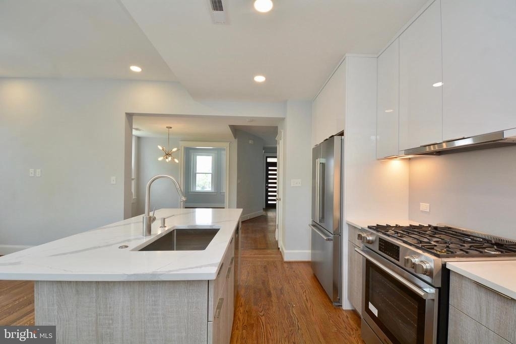 1724 2nd Street Nw - Photo 12