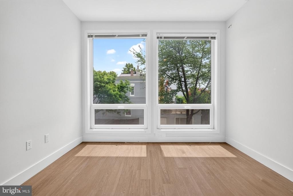 1731 Kalorama Road Nw - Photo 9