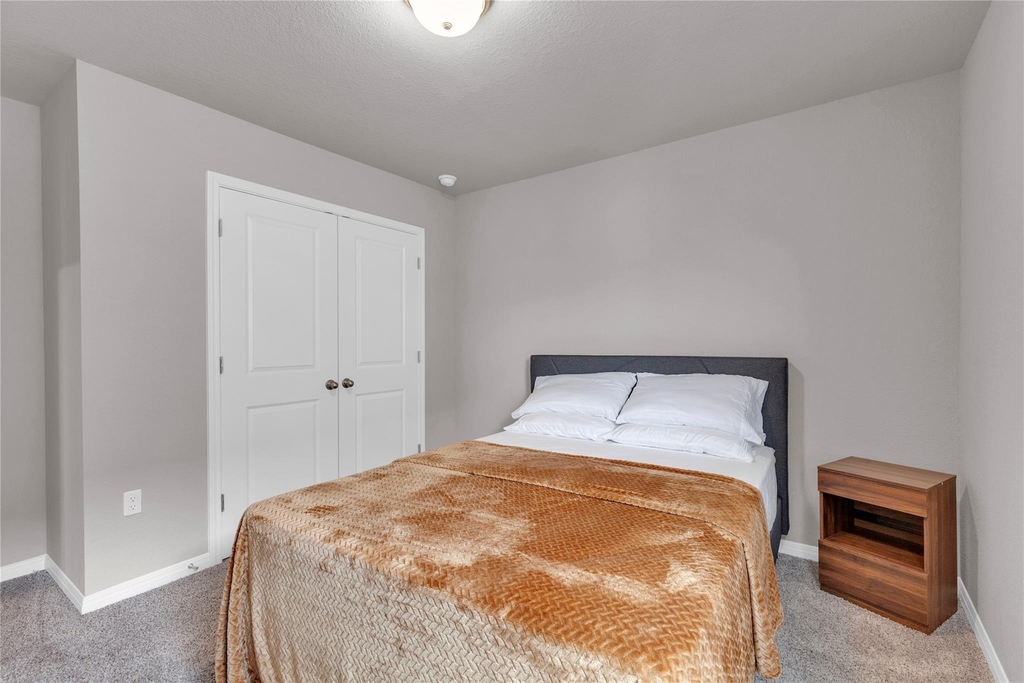 6401 Night Chinook Dr - Photo 34