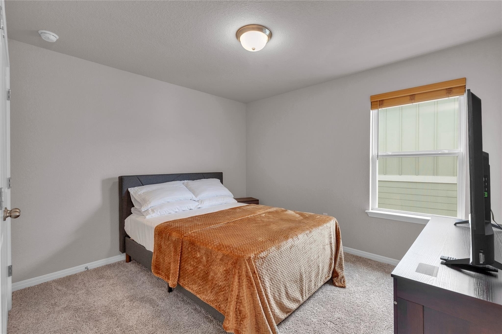 6401 Night Chinook Dr - Photo 33