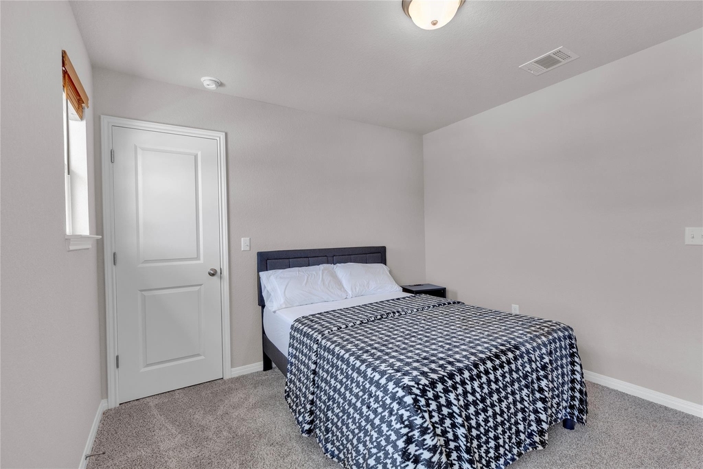 6401 Night Chinook Dr - Photo 30