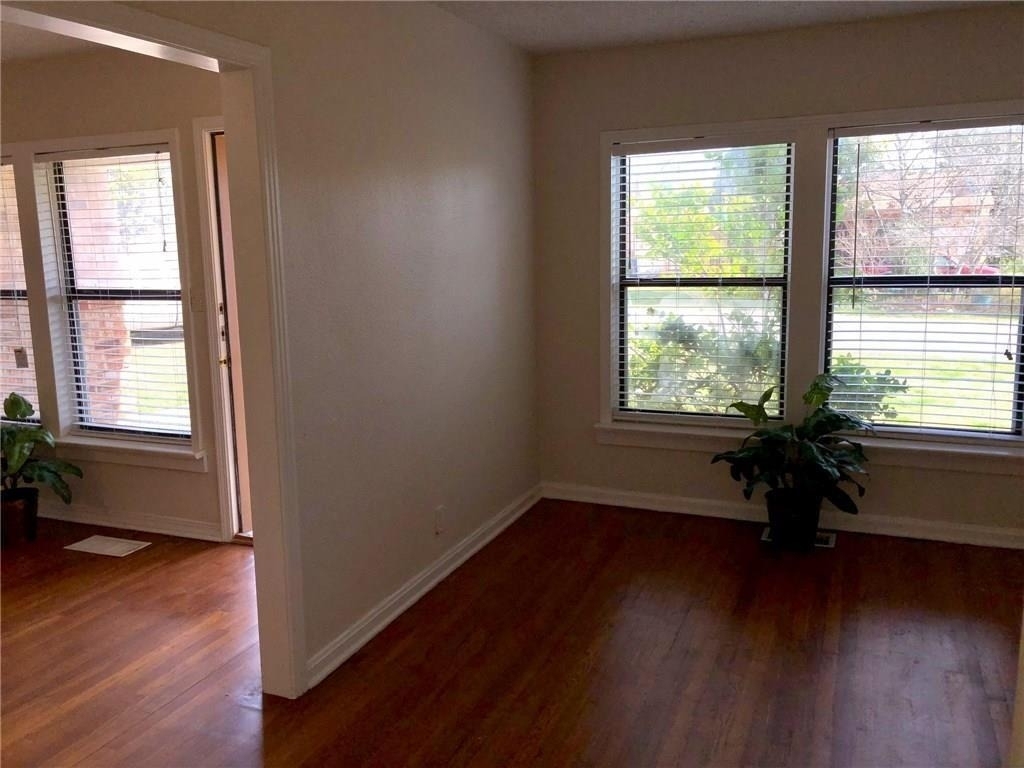 307 S Mustang Ave - Photo 11