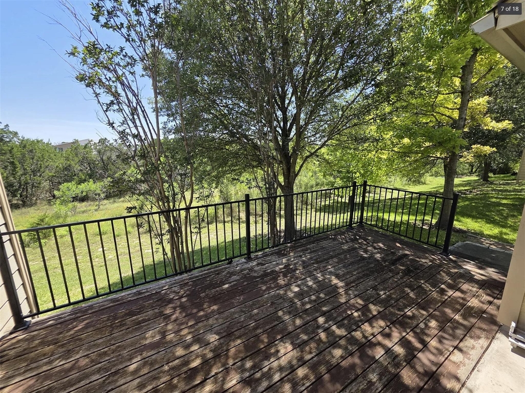 7901 Southwest Pkwy - Photo 6