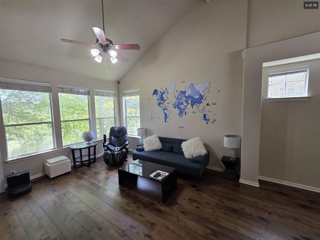 7901 Southwest Pkwy - Photo 5