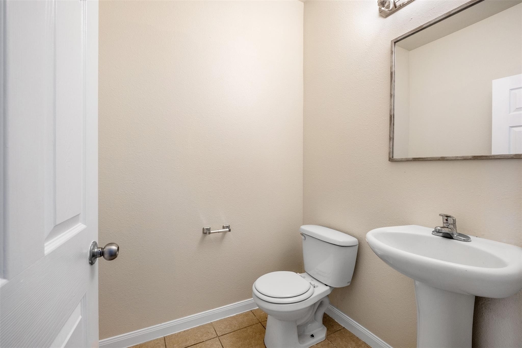 19420 James Manor St - Photo 13