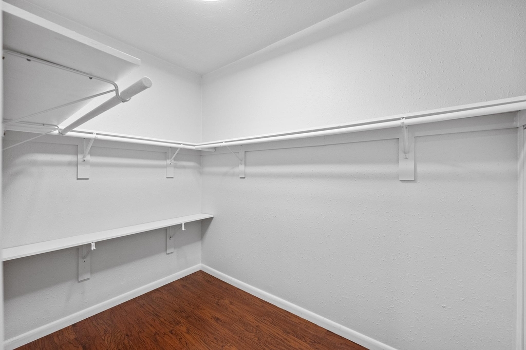 1509 W 39 1/2 St - Photo 16