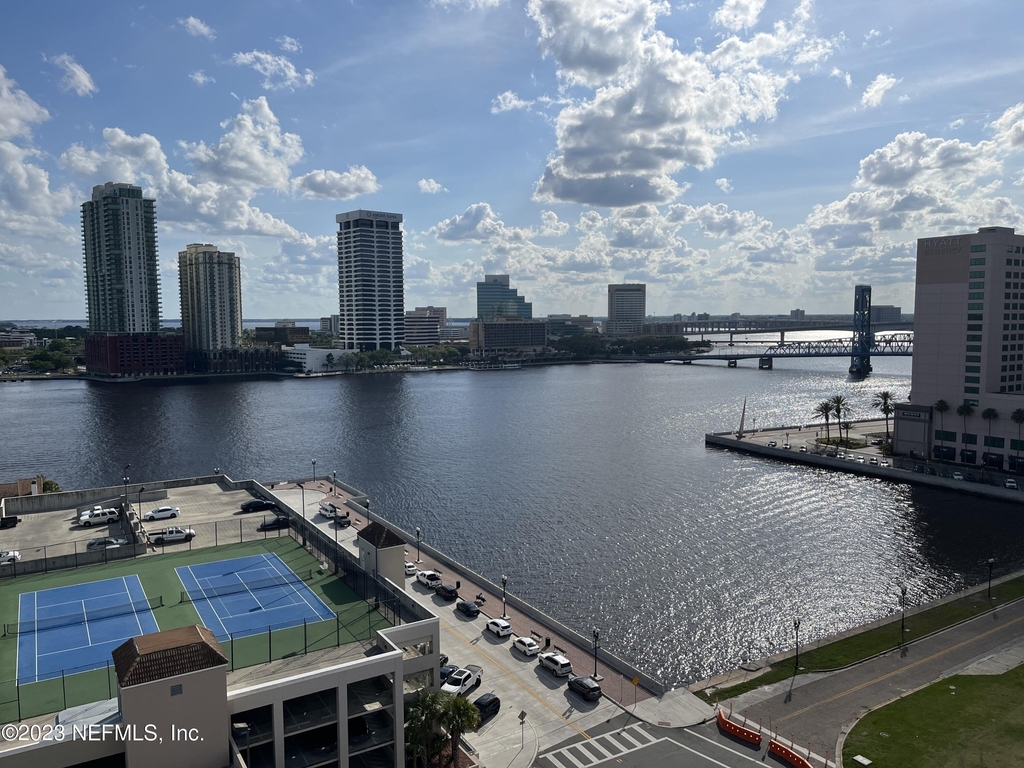 400 E Bay Street - Photo 53