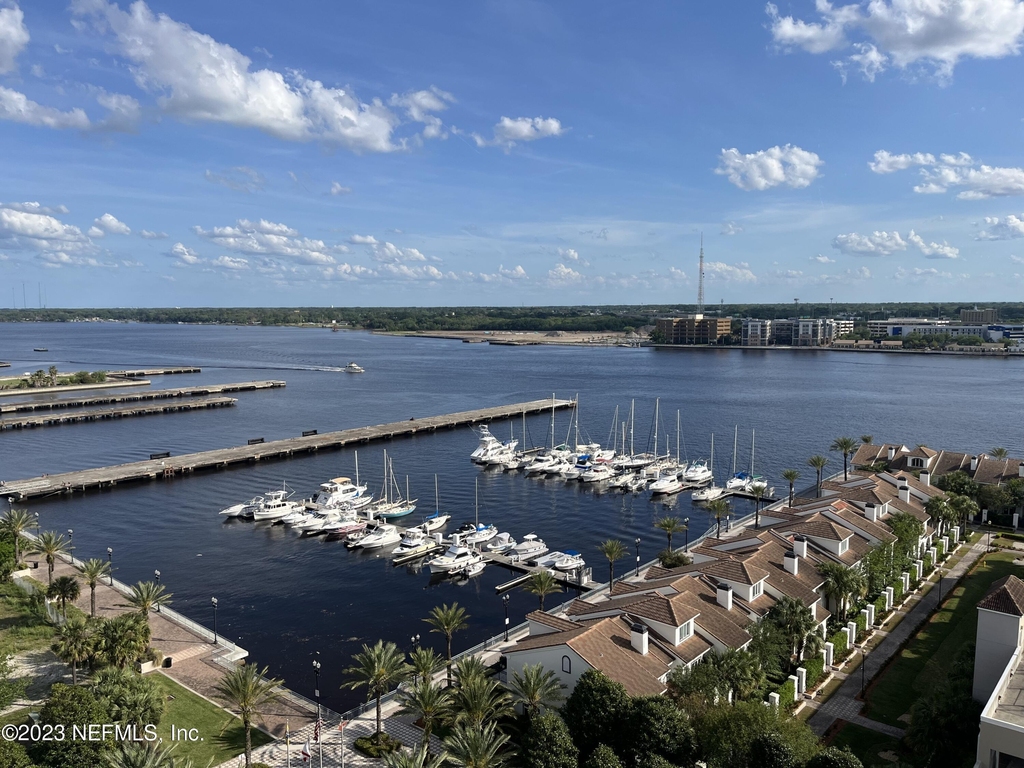 400 E Bay Street - Photo 52