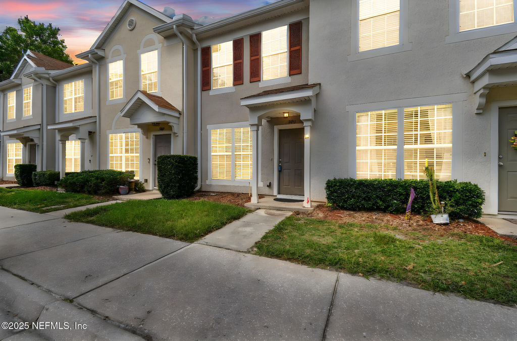 3491 Lone Tree Lane - Photo 0