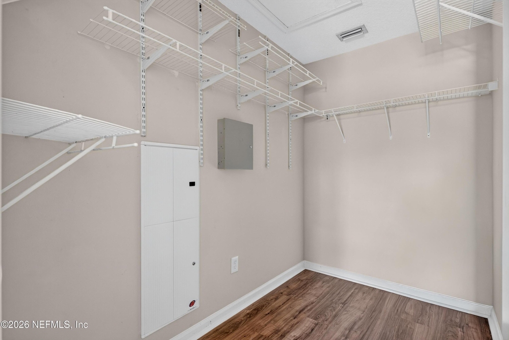 7047 Deer Lodge Circle - Photo 14