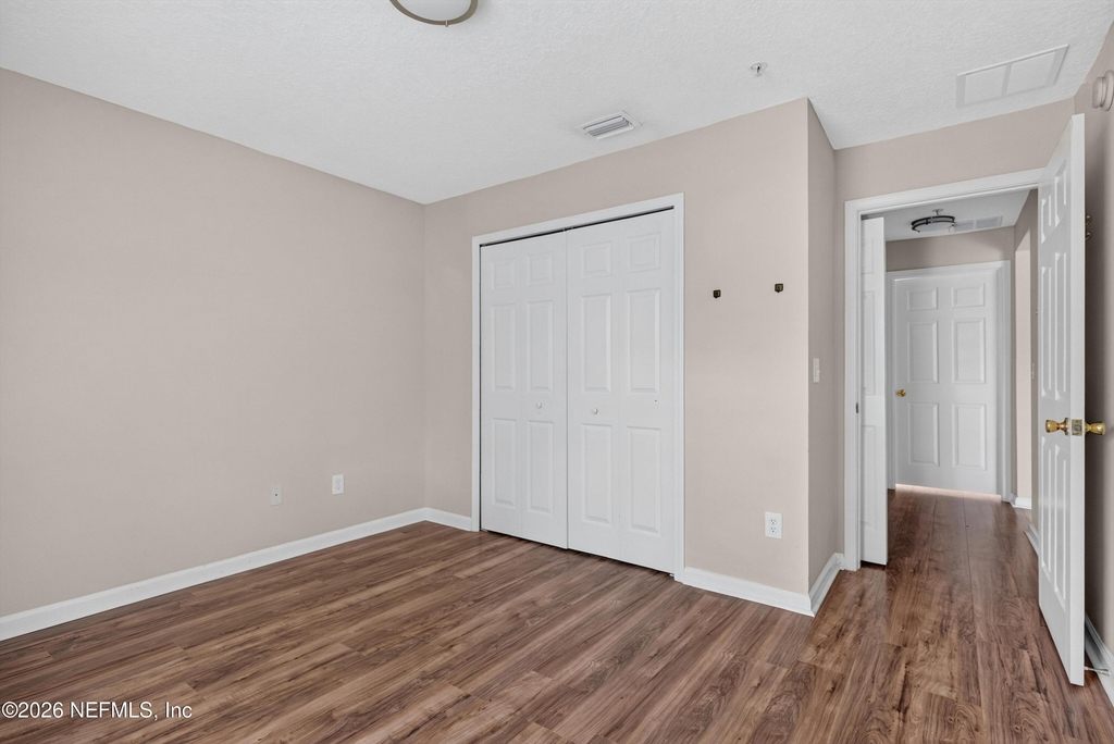 7047 Deer Lodge Circle - Photo 17