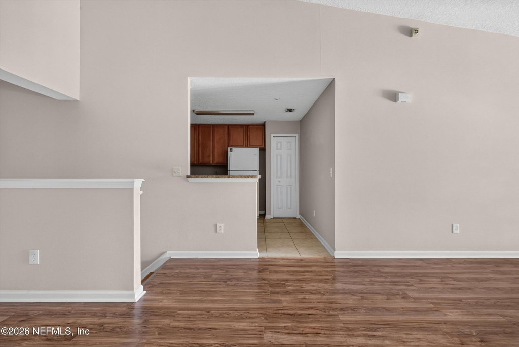 7047 Deer Lodge Circle - Photo 8