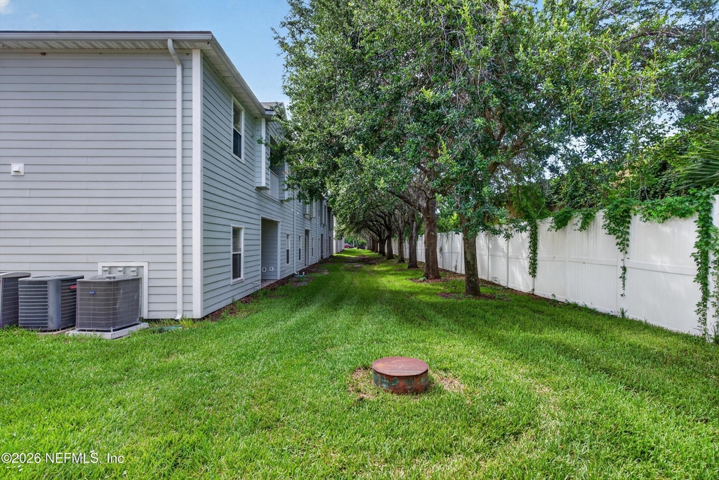 7047 Deer Lodge Circle - Photo 26