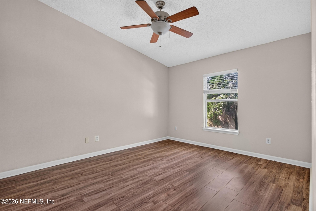 7047 Deer Lodge Circle - Photo 12