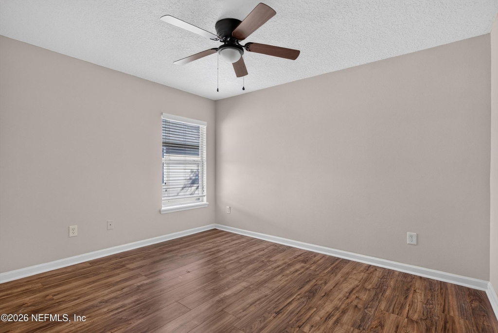 7047 Deer Lodge Circle - Photo 19
