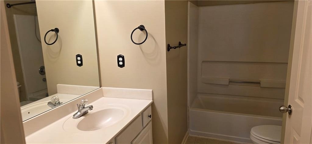 1399 Dulwich Court - Photo 6