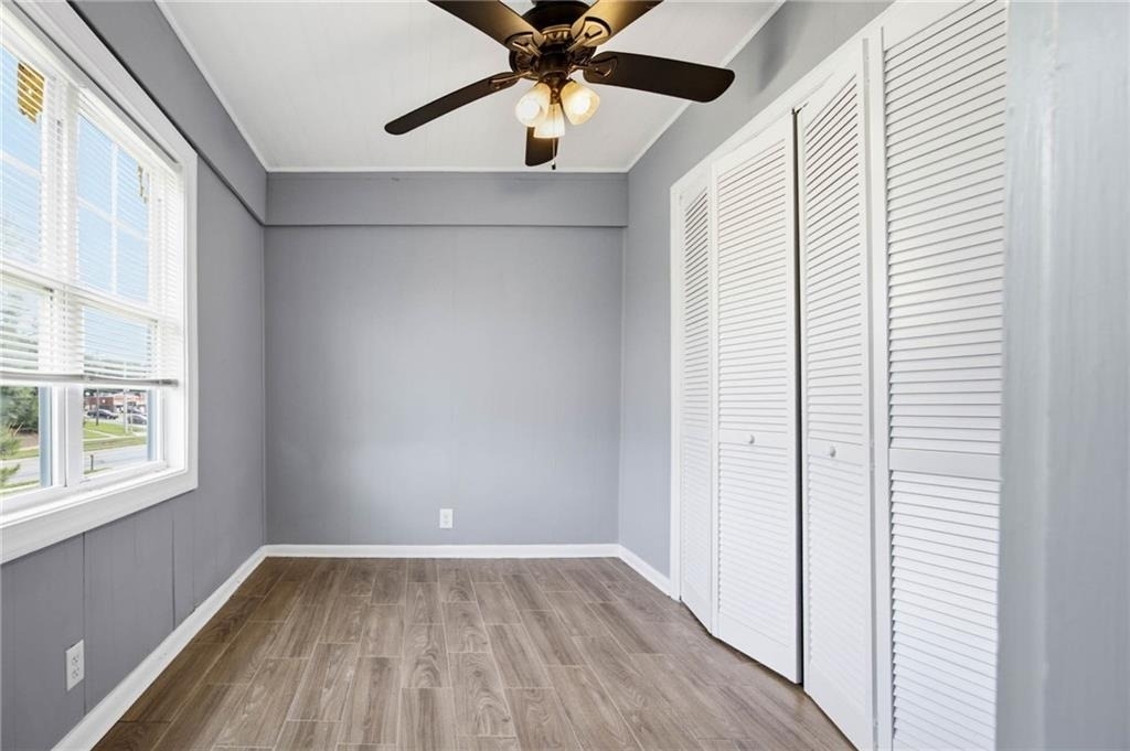421 E Crogan Street - Photo 3