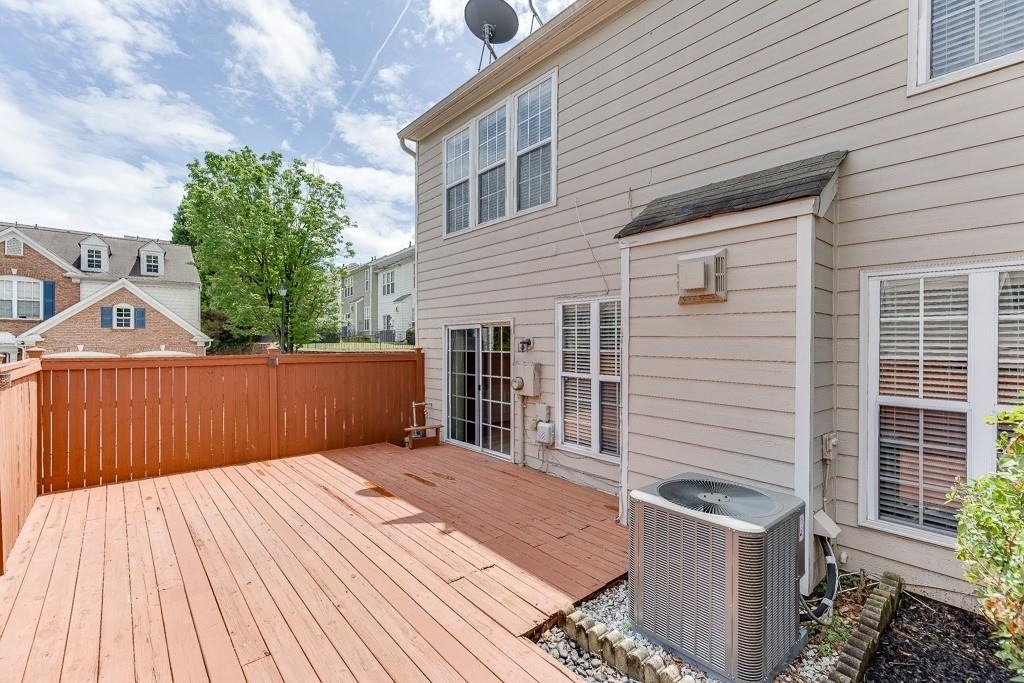 2421 Elkhorn Terrace - Photo 3