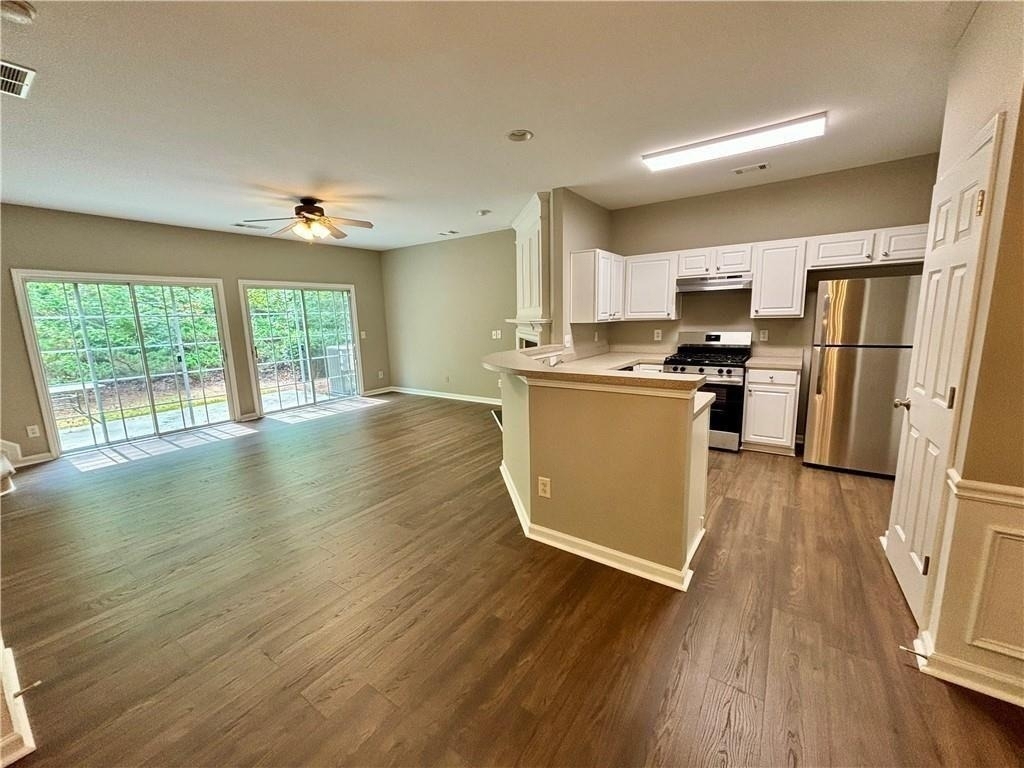 1998 Hailston Drive Nw - Photo 8
