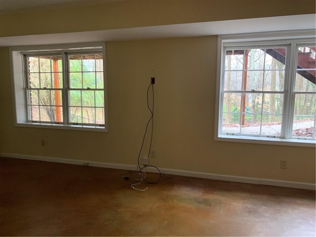 3896 Parkcrest Drive Ne - Photo 12