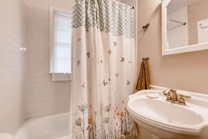 203 E Davis Unit B Street - Photo 10