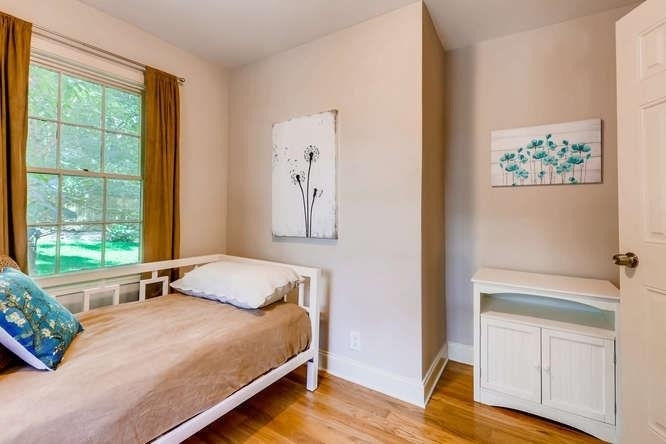 203 E Davis Unit B Street - Photo 9