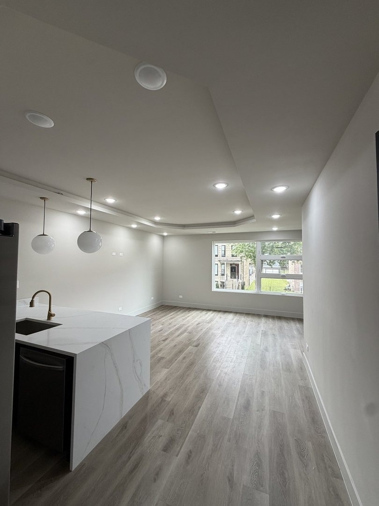 6603 S Langley Avenue - Photo 2