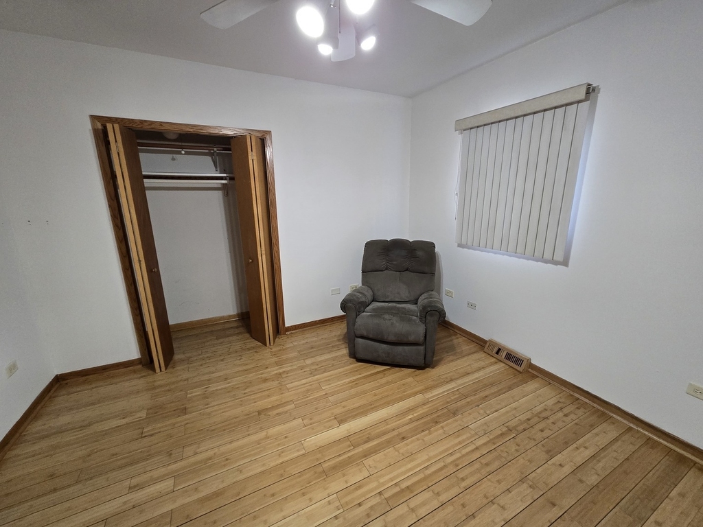3902 W Claire Boulevard - Photo 7