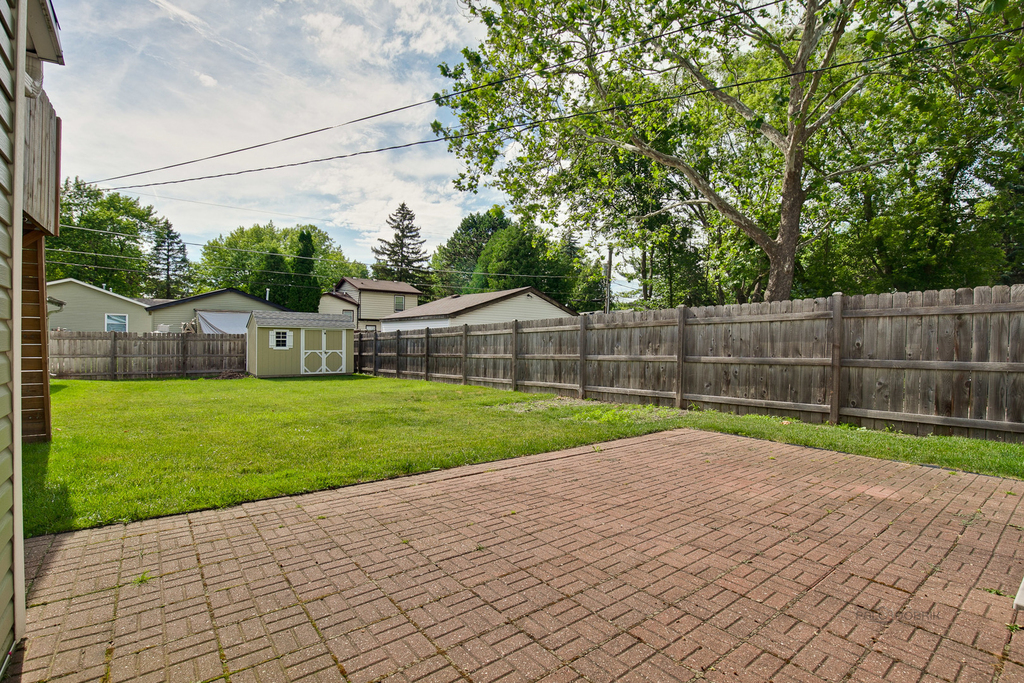 648 N Greenview Avenue - Photo 30