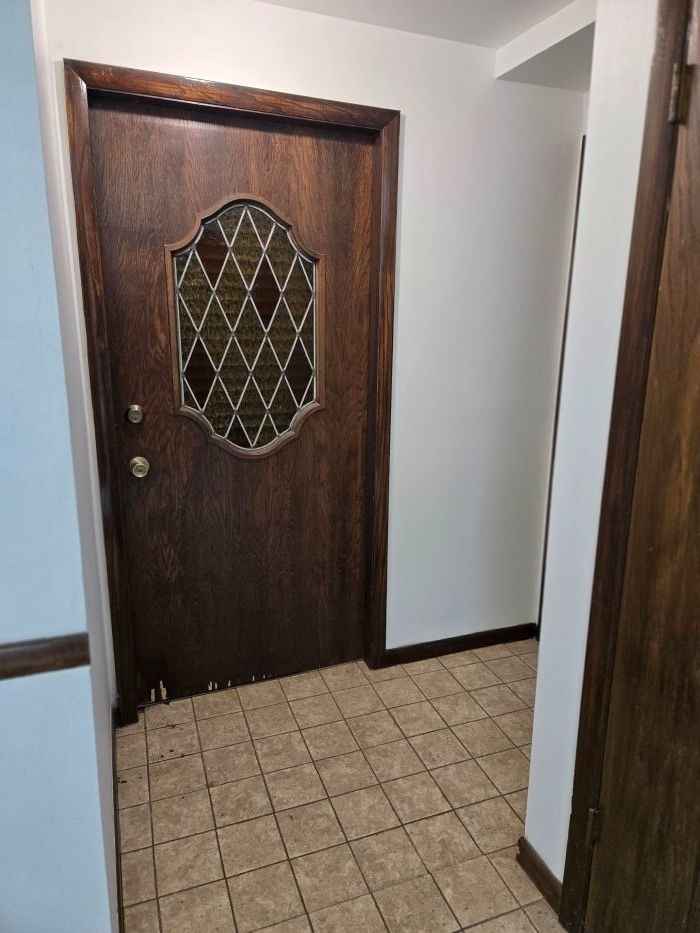 8758 W Berwyn Avenue - Photo 2