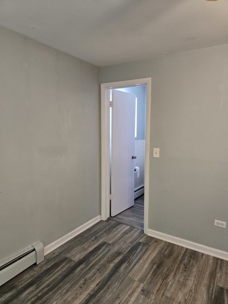 8758 W Berwyn Avenue - Photo 10