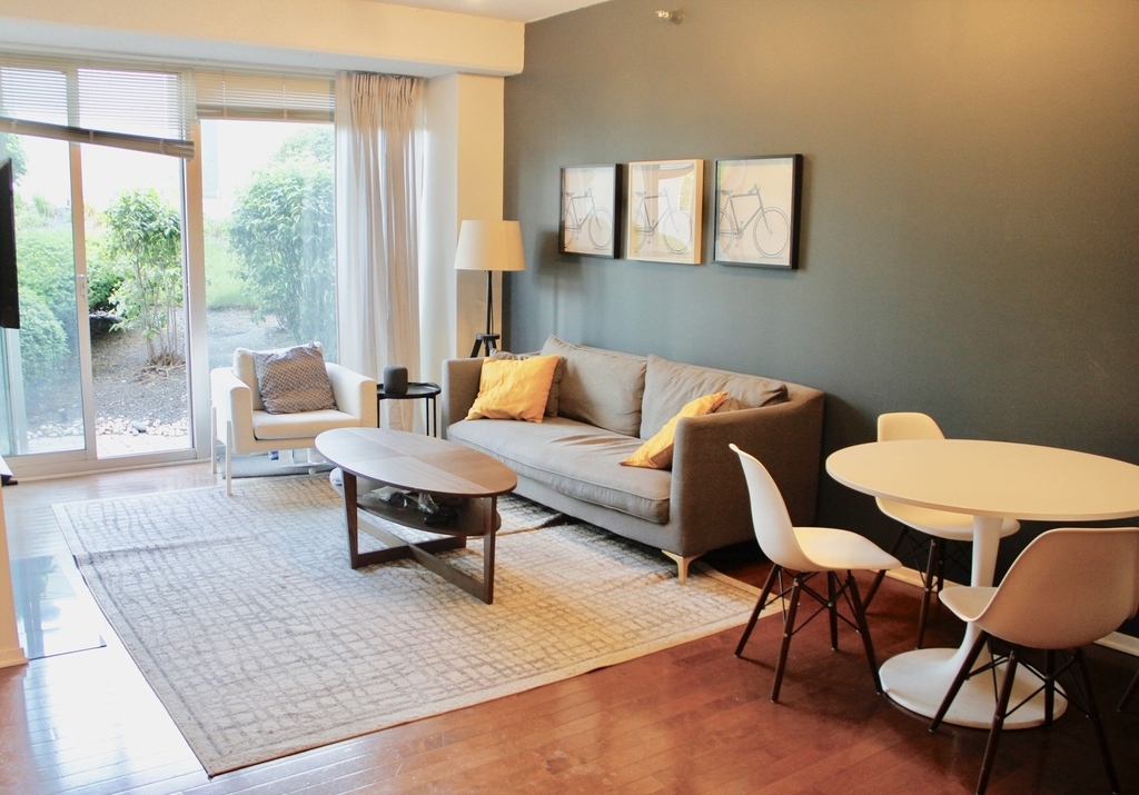 1720 Maple Avenue - Photo 1