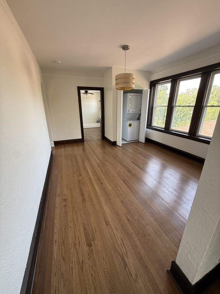 1316 Seward Street - Photo 3