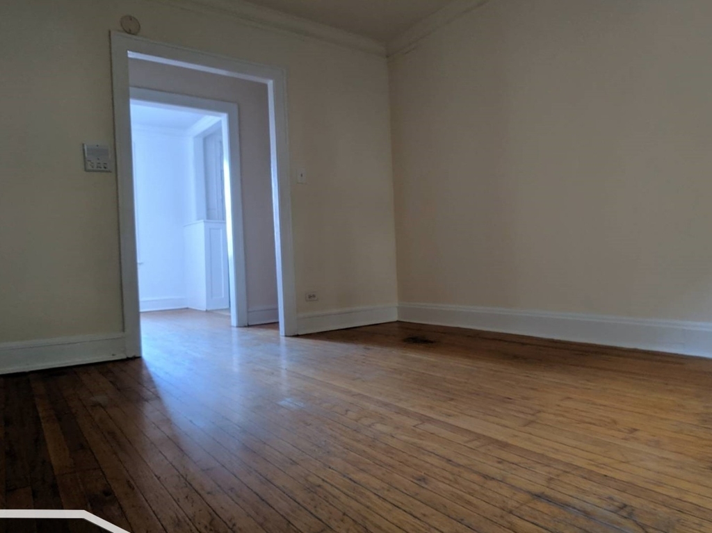 2336 N Spaulding Avenue - Photo 2