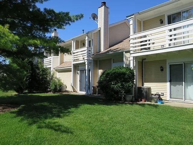 1042 Courtland Drive - Photo 5