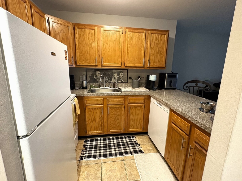 5810 Oakwood Drive - Photo 3