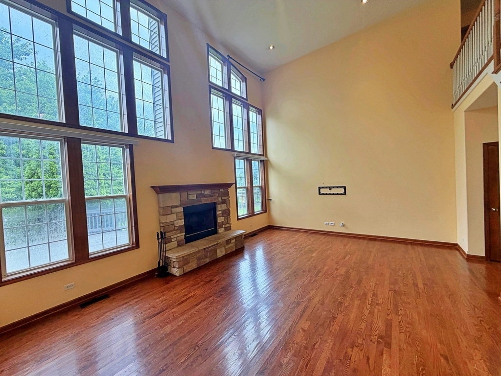 2050 Rockland Drive - Photo 5